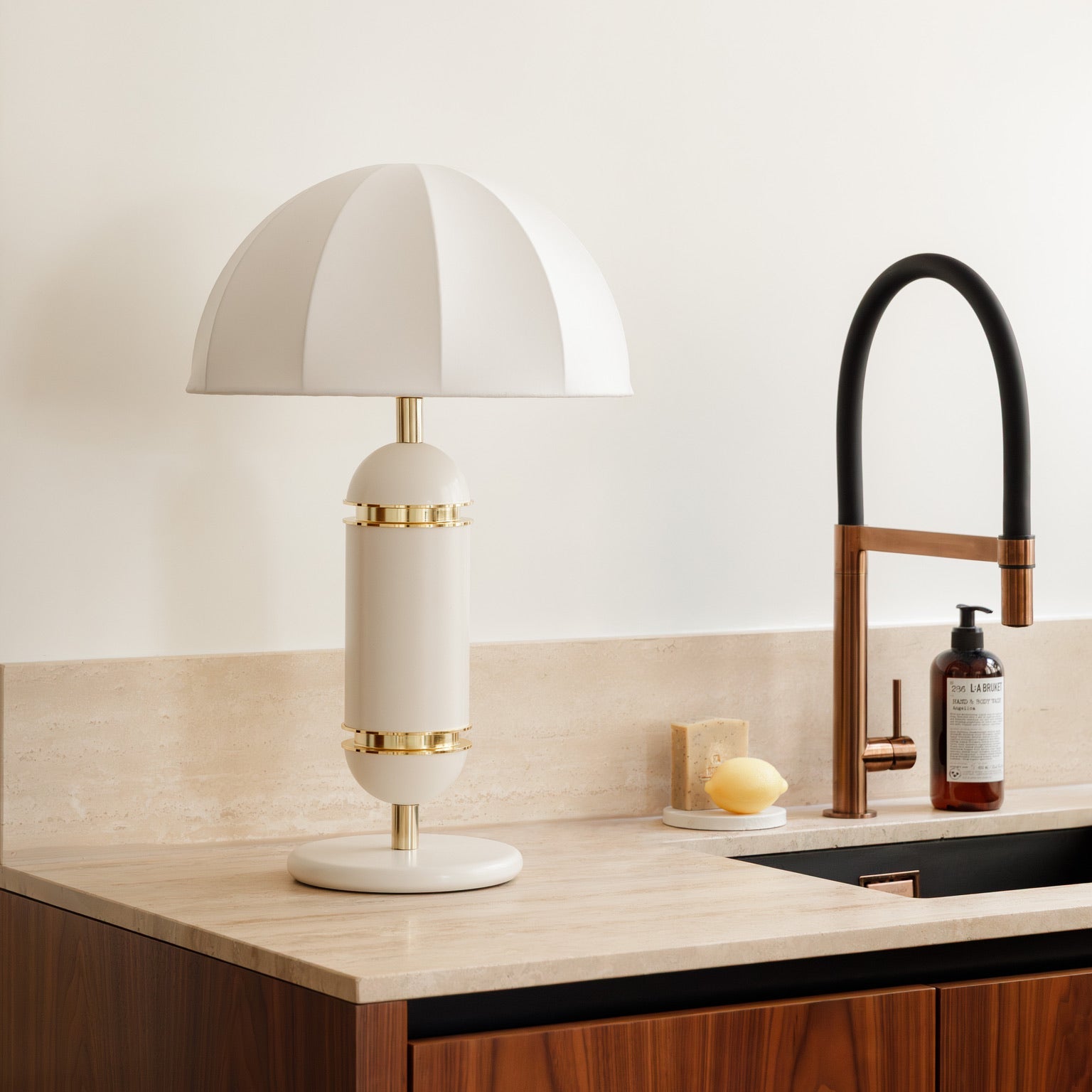 The Rosalie table lamp - Cream