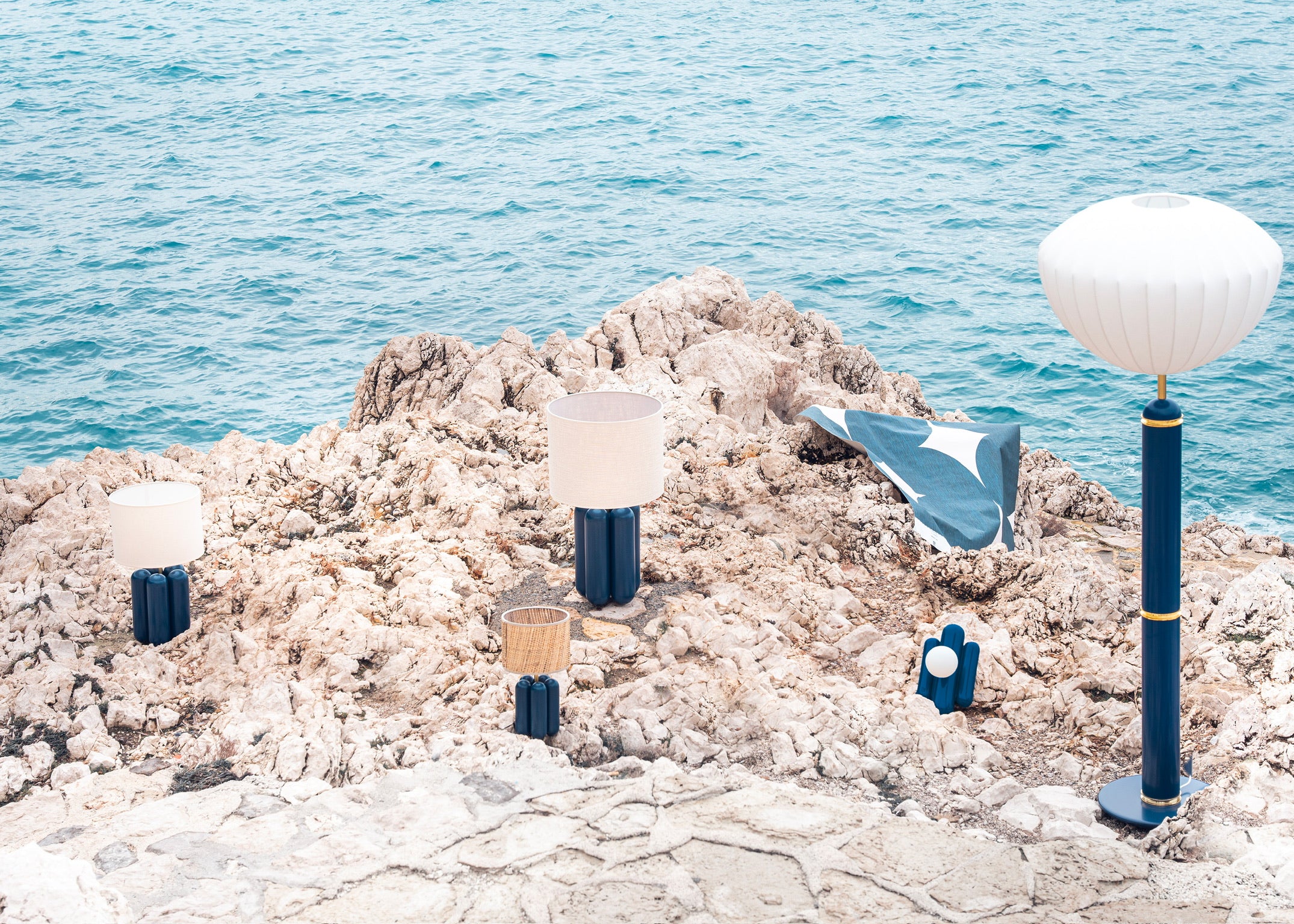The large Charlotte Lamp - Midnight Blue
