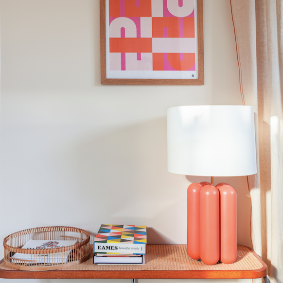 The large Charlotte Lamp - Coral