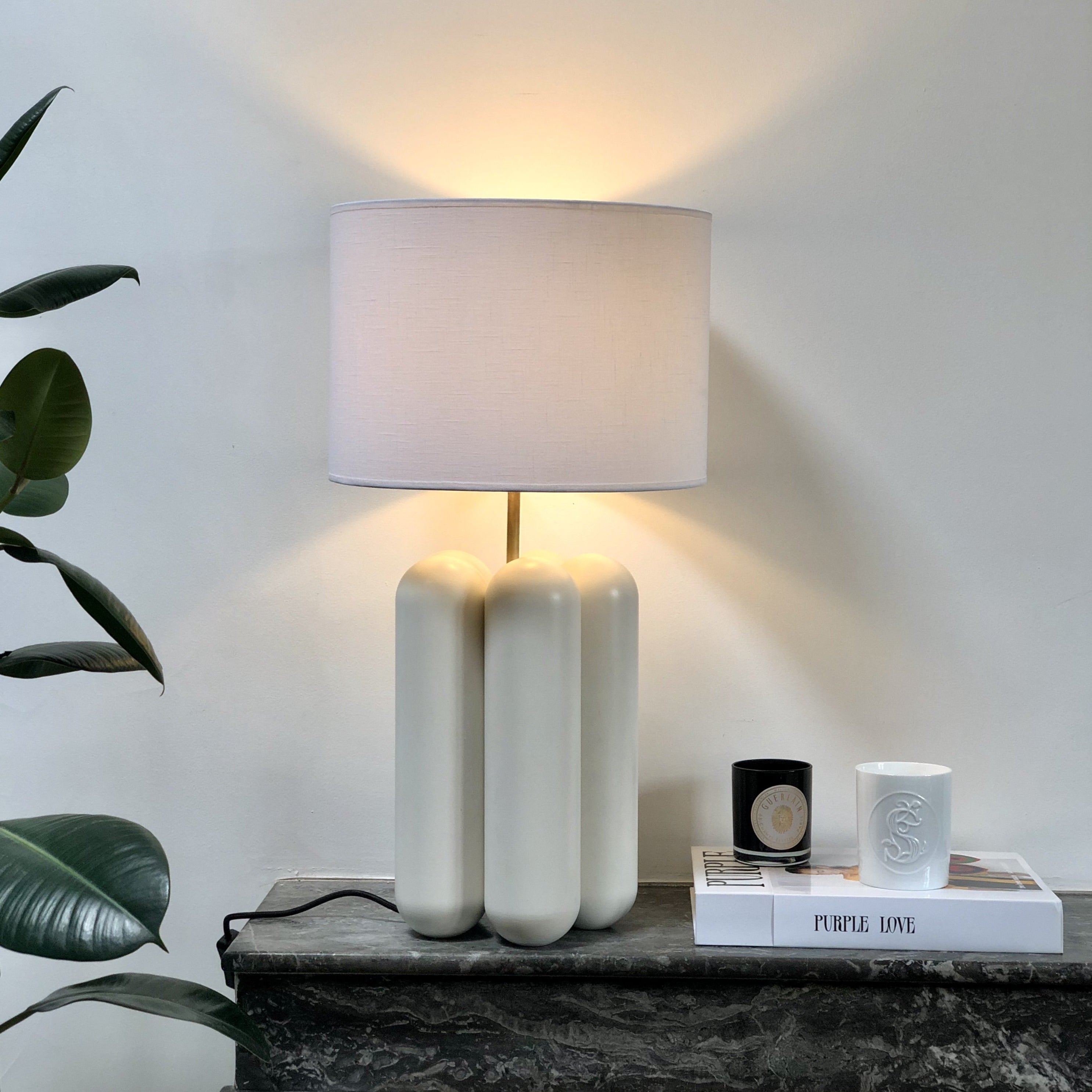 The large Charlotte Lamp - Cream White